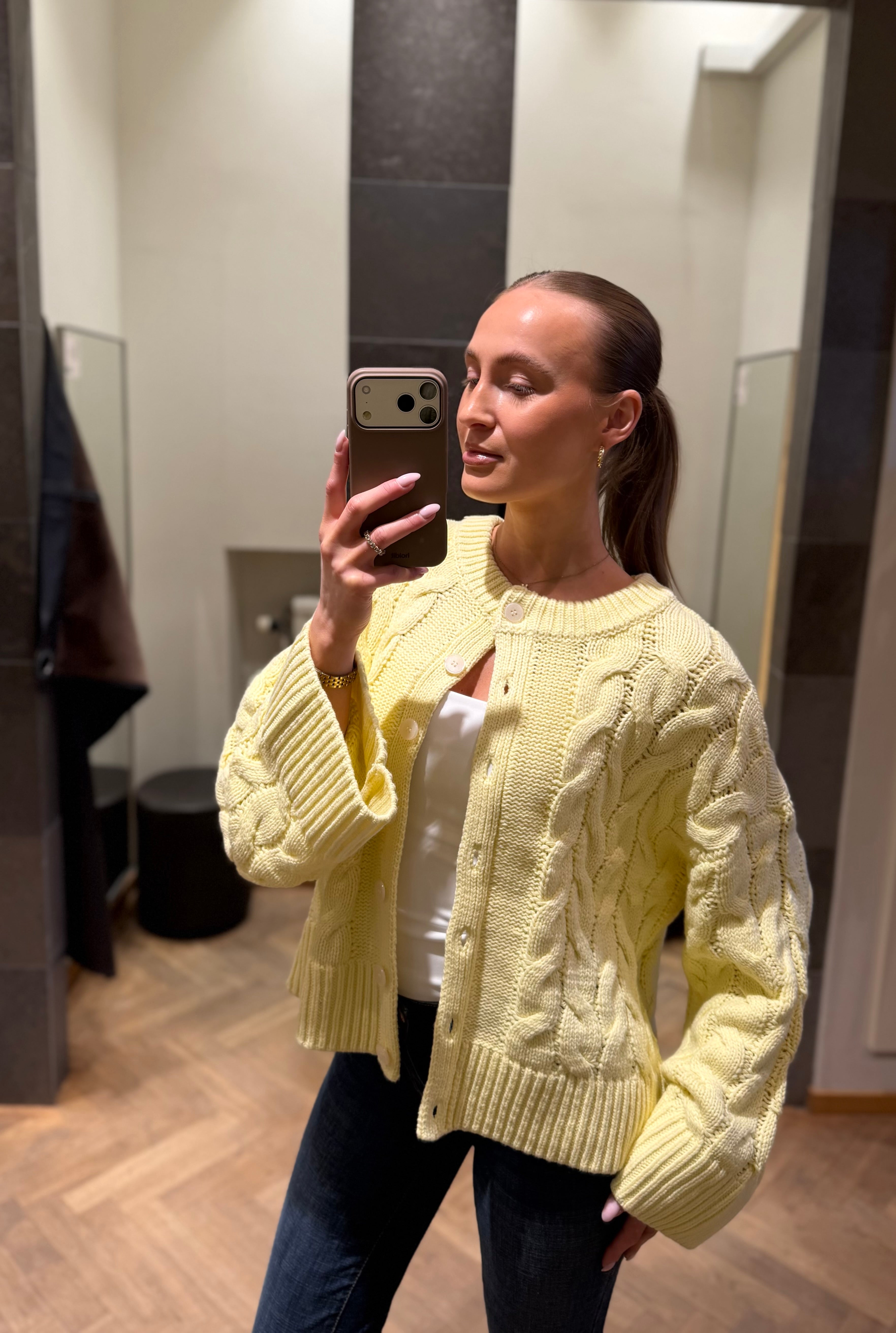 VMSVEA Knit Cardigan - Flan